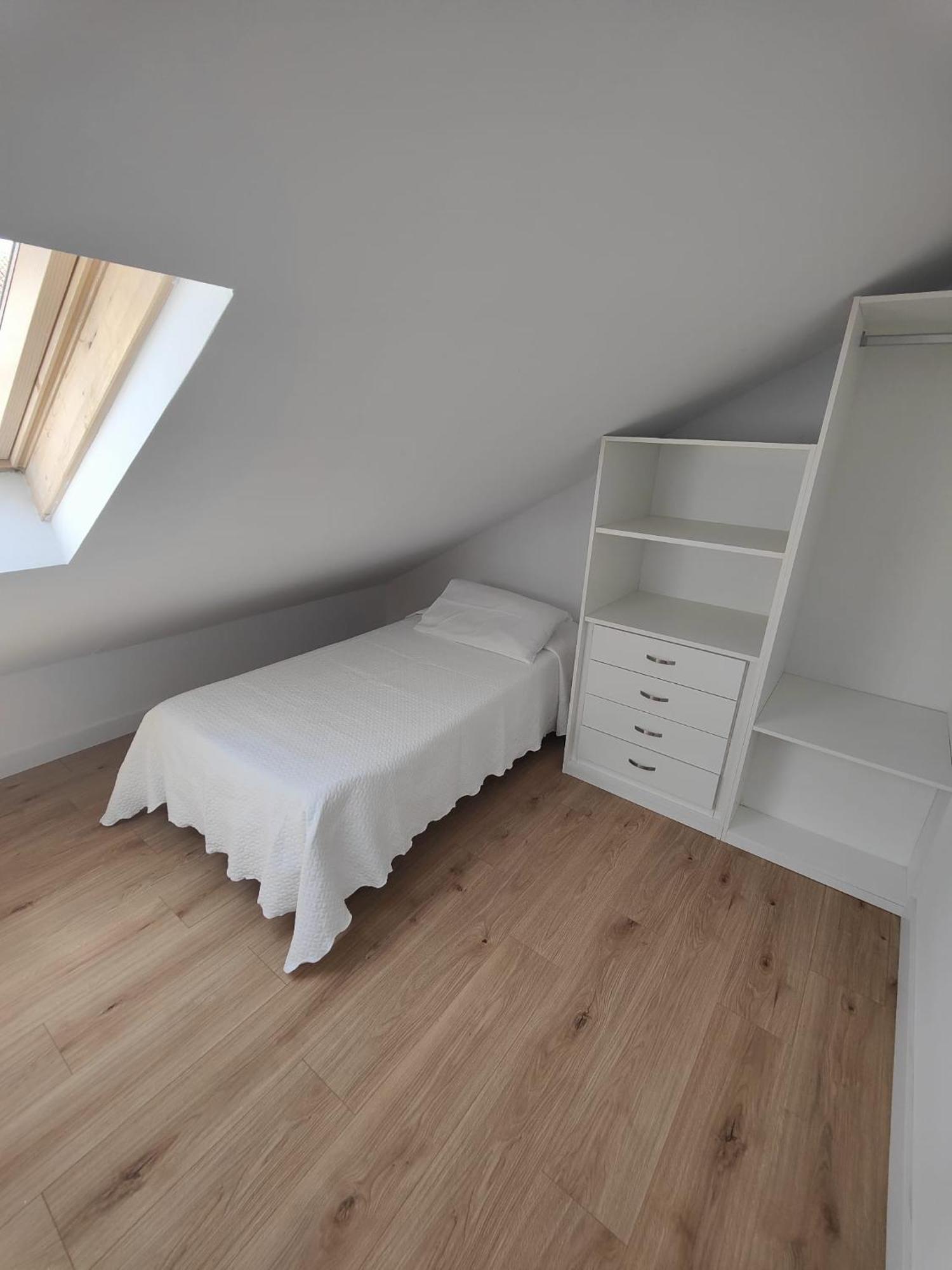 Chalet Con Wifi , Ps4 , Garaje, 5 Dormitorios, 3 Banos, Сантьяго-де-Компостела Экстерьер фото