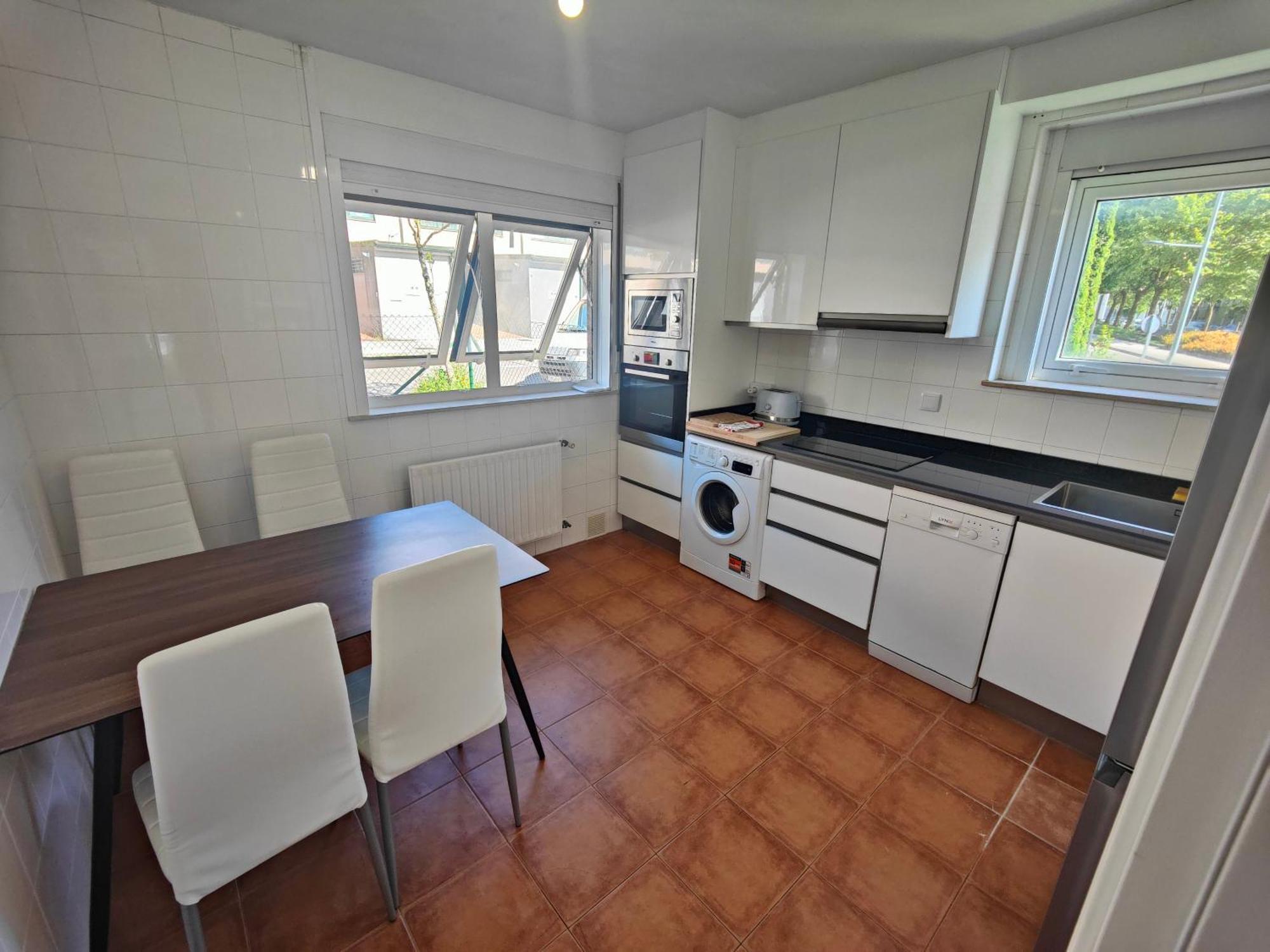 Chalet Con Wifi , Ps4 , Garaje, 5 Dormitorios, 3 Banos, Сантьяго-де-Компостела Экстерьер фото